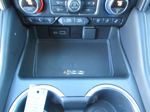 Used 2021 Chevrolet Tahoe Premier image 25