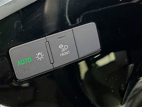 Used 2023 Audi Q3 2.0T Premium image 10