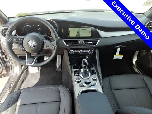 New 2025 Alfa Romeo Giulia AWD image 13