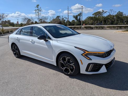 New 2026 Kia K5 GT-Line image 2