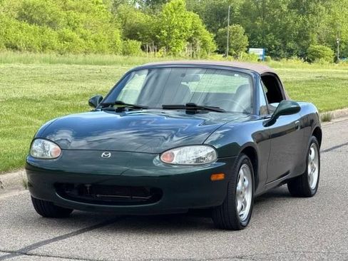 Used 1999 MAZDA MX-5 Miata RWD image 35