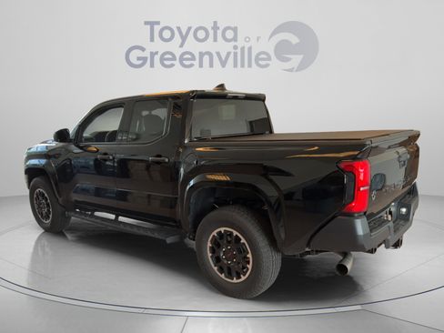 Used 2025 Toyota Tacoma SR RWD image 4