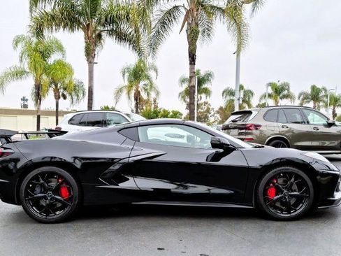 Used 2020 Chevrolet Corvette Stingray Premium Cpe w/ 3LT Preferred Equipment Group RWD image 3