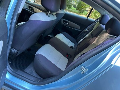 Used 2012 Chevrolet Cruze LS FWD image 23