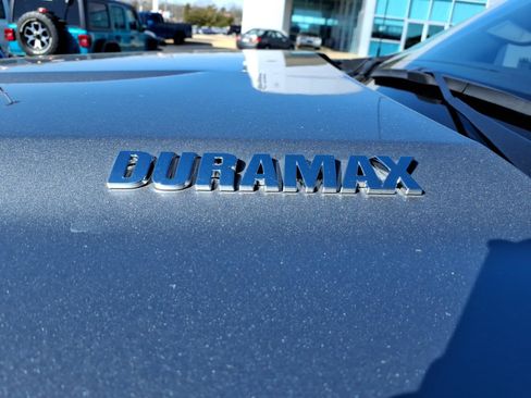 Used 2023 Chevrolet Silverado 1500 LT image 8