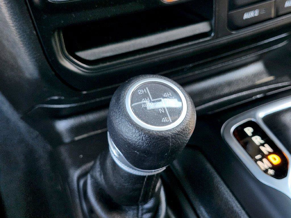 Used 2022 Jeep Wrangler Unlimited Sport AWD/4WD image 23