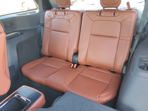 New 2026 Lincoln Aviator Reserve AWD/4WD image 27