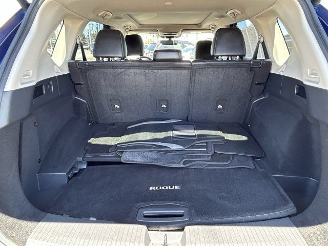 Used 2022 Nissan Rogue Platinum w/ Head-Up Display Package FWD image 15