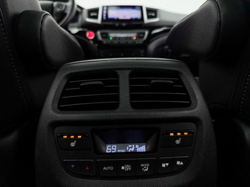 Used 2018 Honda Pilot Elite image 31
