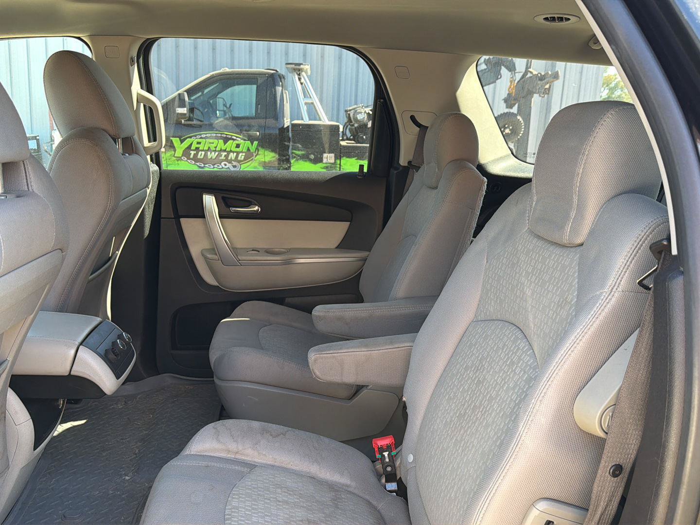 Used 2010 GMC Acadia SLE FWD image 7