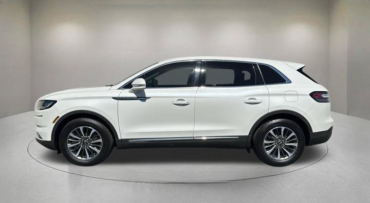 Used 2023 Lincoln Nautilus Reserve FWD image 5