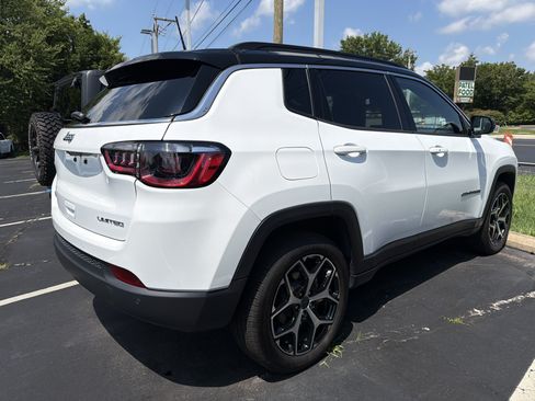 Certified 2025 Jeep Compass Limited AWD/4WD image 7
