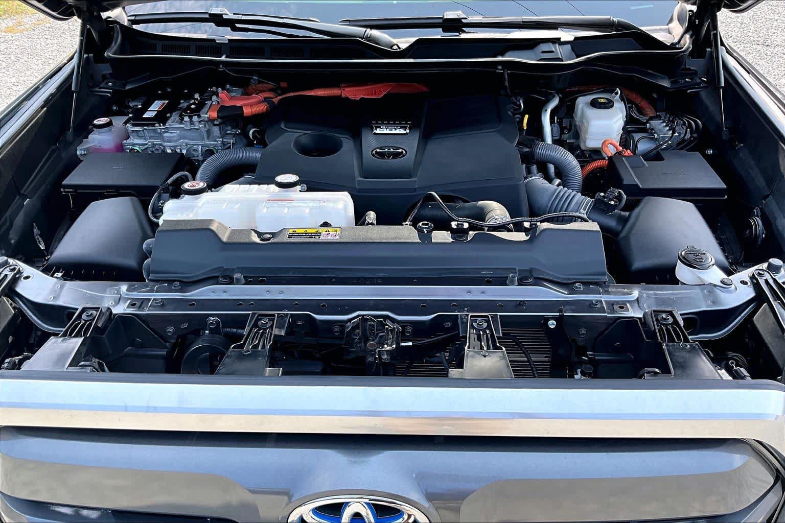 Used 2024 Toyota Tundra Limited AWD/4WD image 62