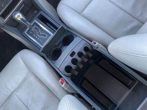 Used 2005 Chrysler 300 Touring image 22