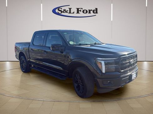 Used 2025 Ford F150 Lariat AWD/4WD image 11