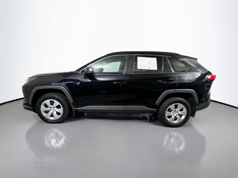 Used 2019 Toyota RAV4 LE FWD image 9