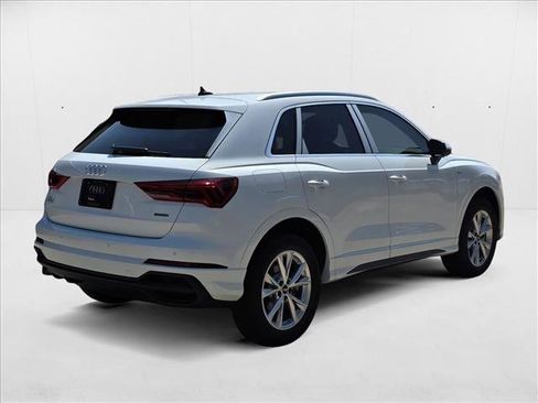 New 2025 Audi Q3 2.0T Premium image 5