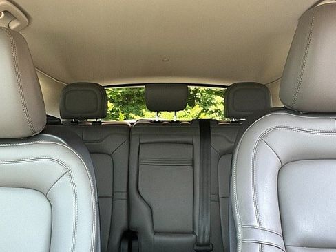 Used 2023 Lincoln Corsair FWD image 13