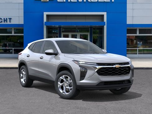 New 2026 Chevrolet Trax LS w/ LS Convenience Package FWD image 31