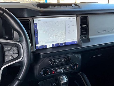 Used 2022 Ford Bronco Outer Banks w/ Sasquatch Package image 6