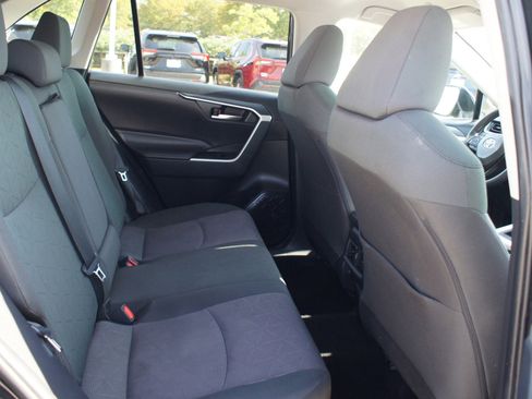 Used 2024 Toyota RAV4 XLE image 20