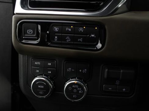 New 2026 GMC Yukon XL Denali Ultimate image 12