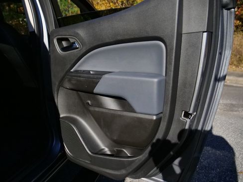 Used 2022 Chevrolet Colorado Z71 image 39