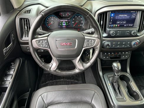 Used 2022 GMC Canyon AT4 w/ Driver Alert Package AWD/4WD image 15