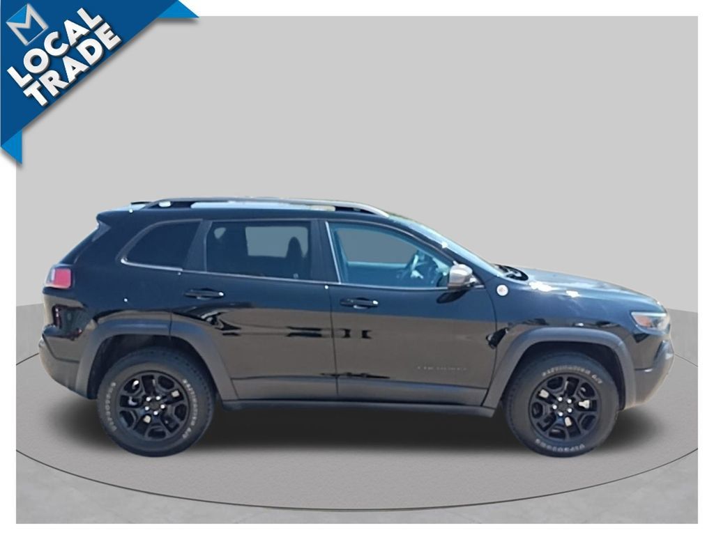 Used 2021 Jeep Cherokee Trailhawk w/ Premium Leather Package AWD/4WD image 4