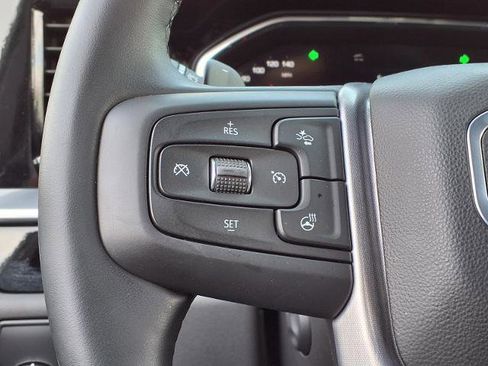 Used 2025 GMC Sierra 1500 SLT image 11