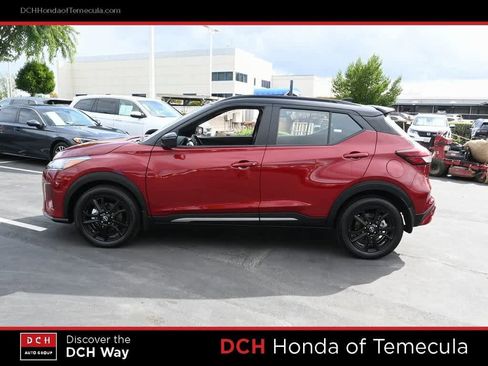 Used 2023 Nissan Kicks SR image 4