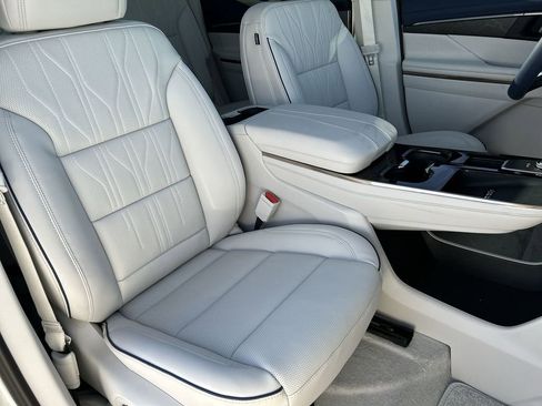 New 2026 Buick Enclave Avenir w/ Super Cruise Package image 29