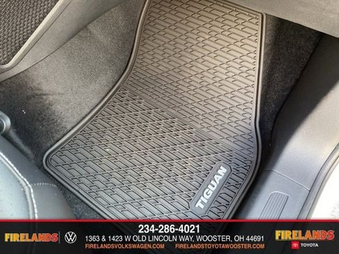 New 2024 Volkswagen Tiguan SE image 58