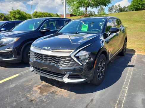 Used 2023 Kia Sportage LX AWD/4WD image 1