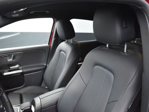 Used 2022 Mercedes-Benz GLA 250 GLA 250 image 12