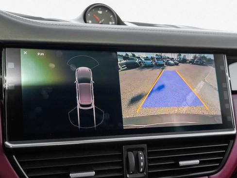 Used 2019 Porsche Cayenne image 21