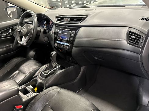Used 2018 Nissan Rogue SL w/ Premium Package AWD/4WD image 18