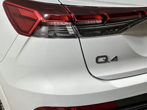 Certified 2023 Audi Q4 e-tron Premium Plus w/ Premium Plus AWD/4WD image 27
