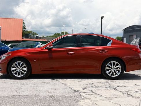 Used 2014 INFINITI Q50 Premium w/ All Weather Package RWD image 4