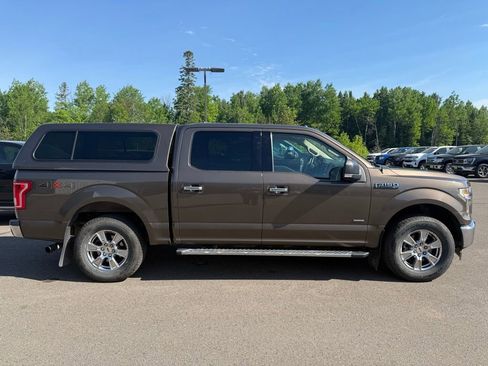 Used 2017 Ford F150 XLT w/ Equipment Group 302A Luxury AWD/4WD image 6