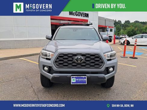 Used 2021 Toyota Tacoma TRD Off-Road w/ Technology Package AWD/4WD image 9
