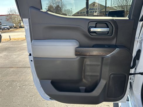 Certified 2022 GMC Sierra 1500 SLT w/ SLT Premium Plus Package image 22