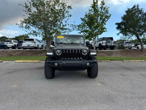 Used 2023 Jeep Wrangler Unlimited Sport AWD/4WD image 2