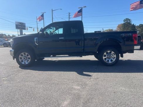 Used 2019 Ford F250 Lariat w/ Chrome Package image 3