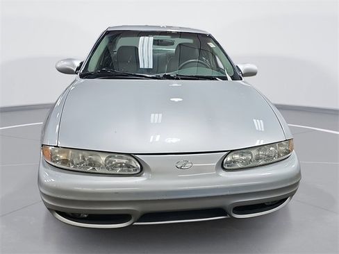 Used 2001 Oldsmobile Alero GL w/ Special Edition Pkg image 8