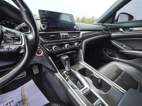 Used 2020 Honda Accord Sport image 29
