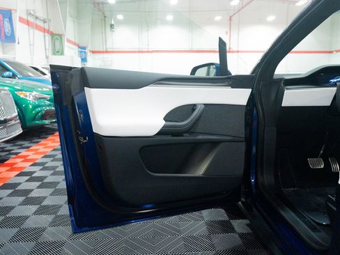 Used 2023 Tesla Model X Plaid AWD/4WD image 19