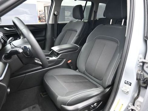 Used 2024 Jeep Grand Cherokee Laredo AWD/4WD image 20