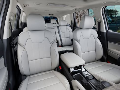 New 2025 Kia Telluride EX image 15