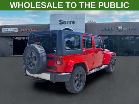 Used 2013 Jeep Wrangler Unlimited Sahara w/ Connectivity Group AWD/4WD image 6